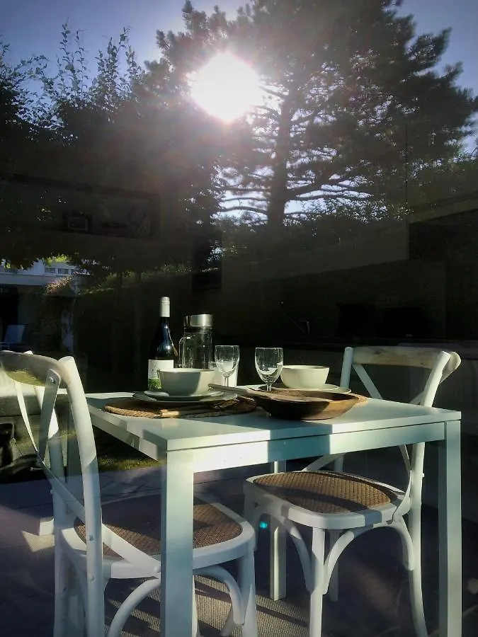 Apartment Gardenhouse 'The Block' - Ostend - Private Garden - Ir Cabine - Ac